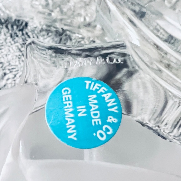 Tiffany Crystal Penguin Ornament - Picture 2 of 4